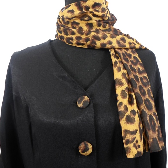 Vintage Dresses & Skirts - Vintage Animal Print 3-Piece Ladies Suit